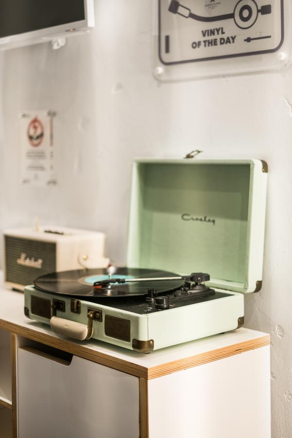 Design-Hotel Rooms And Rumors Oldenburg Bagian luar foto