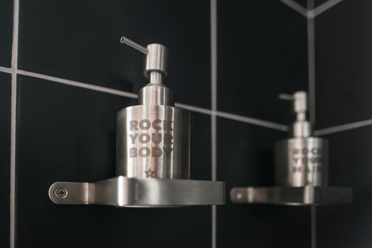 Design-Hotel Rooms And Rumors Oldenburg Bagian luar foto