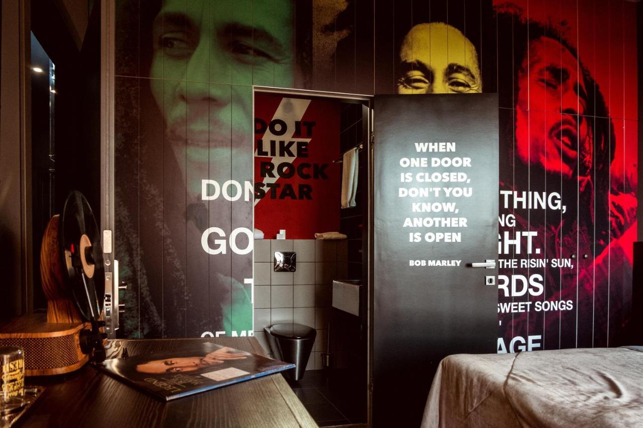 Design-Hotel Rooms And Rumors Oldenburg Bagian luar foto