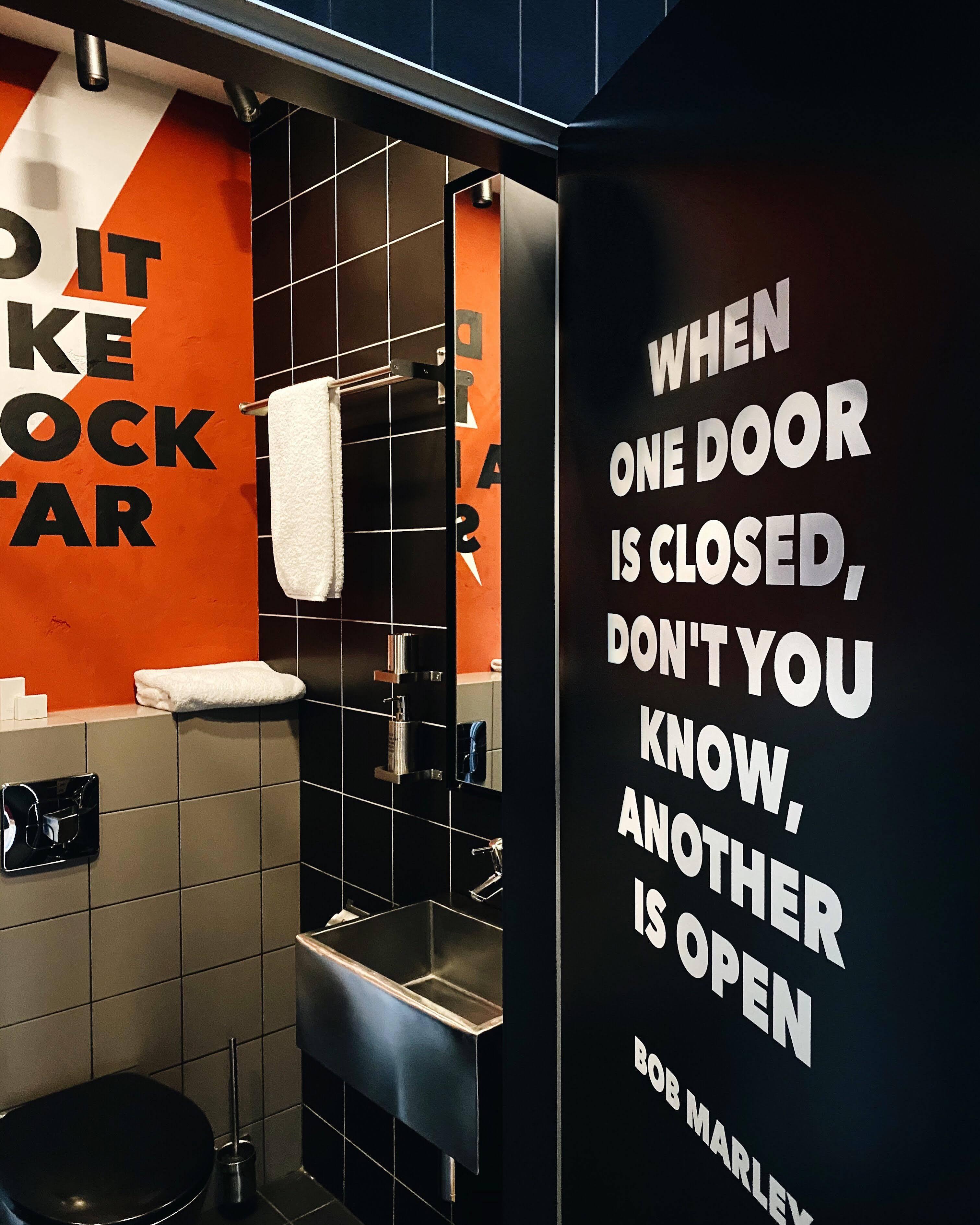 Design-Hotel Rooms And Rumors Oldenburg Bagian luar foto